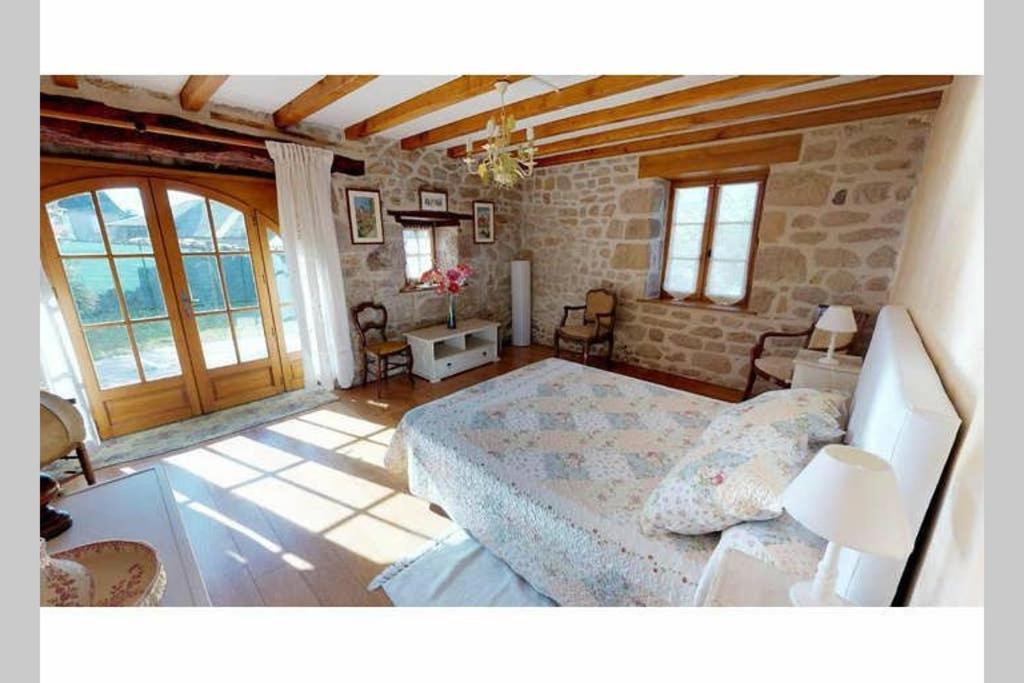 La Grange De Salvaneix Gite Pour 15 Personnes 7 Chambres Avec 6 Sdb-6Wc Sarran Buitenkant foto