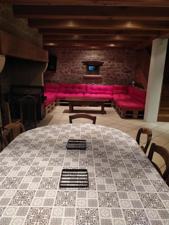 La Grange De Salvaneix Gite Pour 15 Personnes 7 Chambres Avec 6 Sdb-6Wc Sarran Buitenkant foto